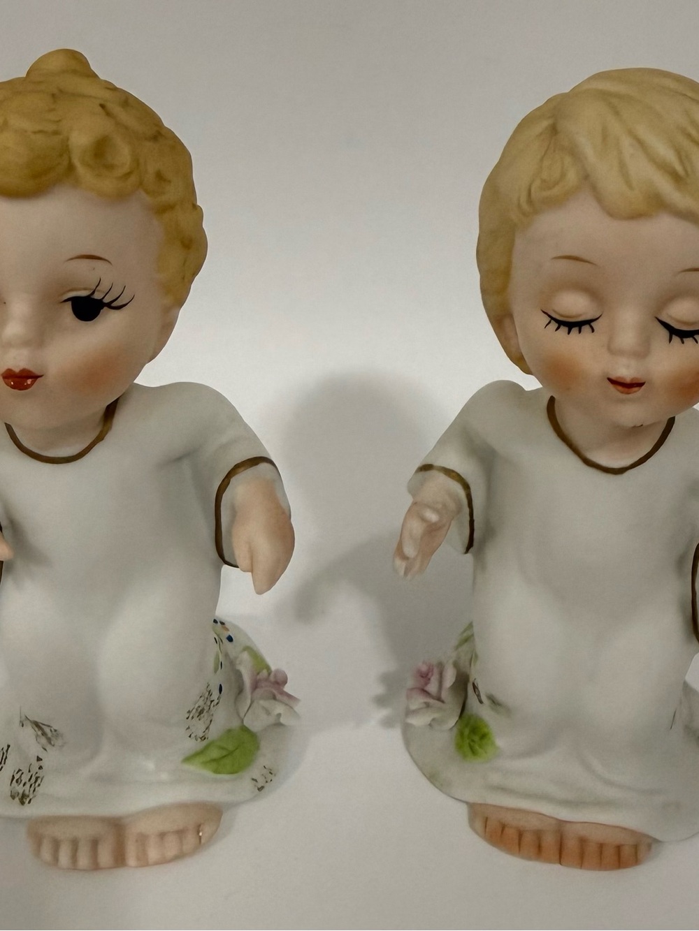 Set if 2 - Vintage Josef OriginalsAngels Pair George Good 1980s Open Closed Eyes